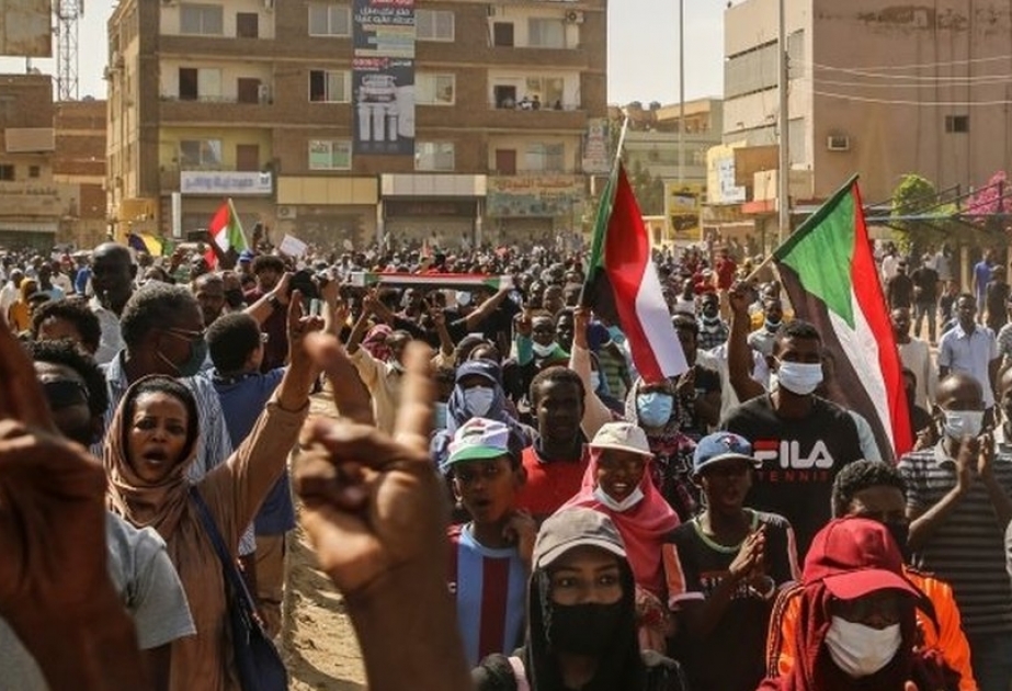 Армия Судана блокировала подъезды к президентскому дворцу в Хартуме