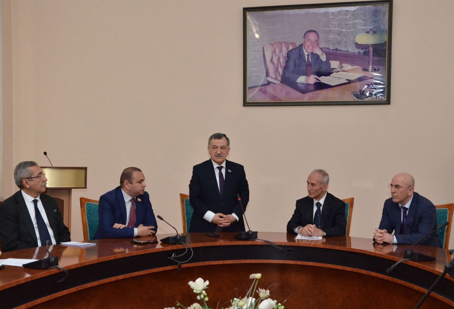Ümummilli Lider Heydər Əliyev Azərbaycanda müstəqil dövlət quruculuğu siyasətinin banisidir -  Konfrans