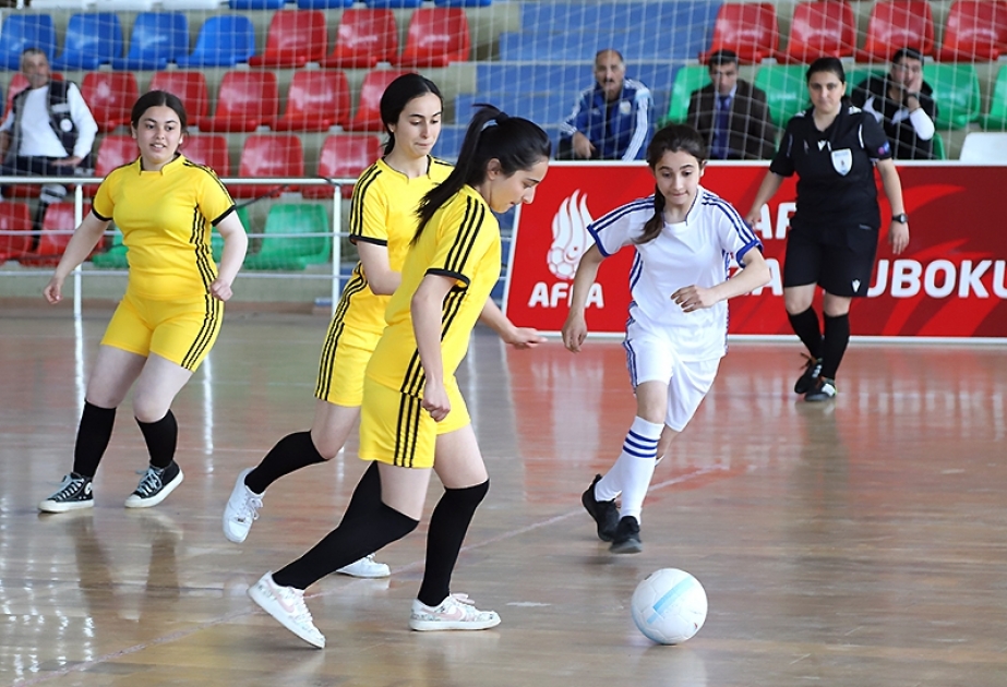 Qusarda məktəbli qızlar arasında “Futzal kuboku” turniri təşkil olunub