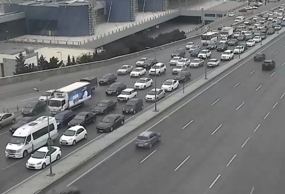 Bakıda hazırda sıxlıq müşahidə edilən yollar