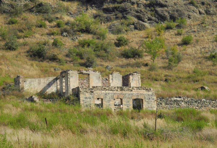 Village de Kendyeri de la région de Kelbédjer  PHOTOS