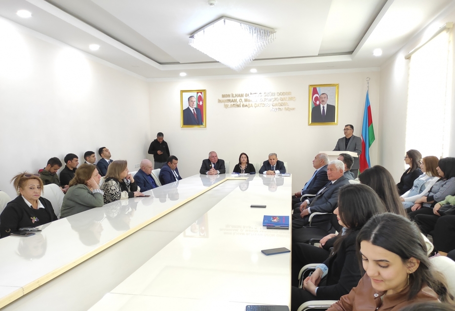 Ulu Öndər Heydər Əliyevə həsr edilmiş “Qarlı zirvə” kitabının təqdimatı olub