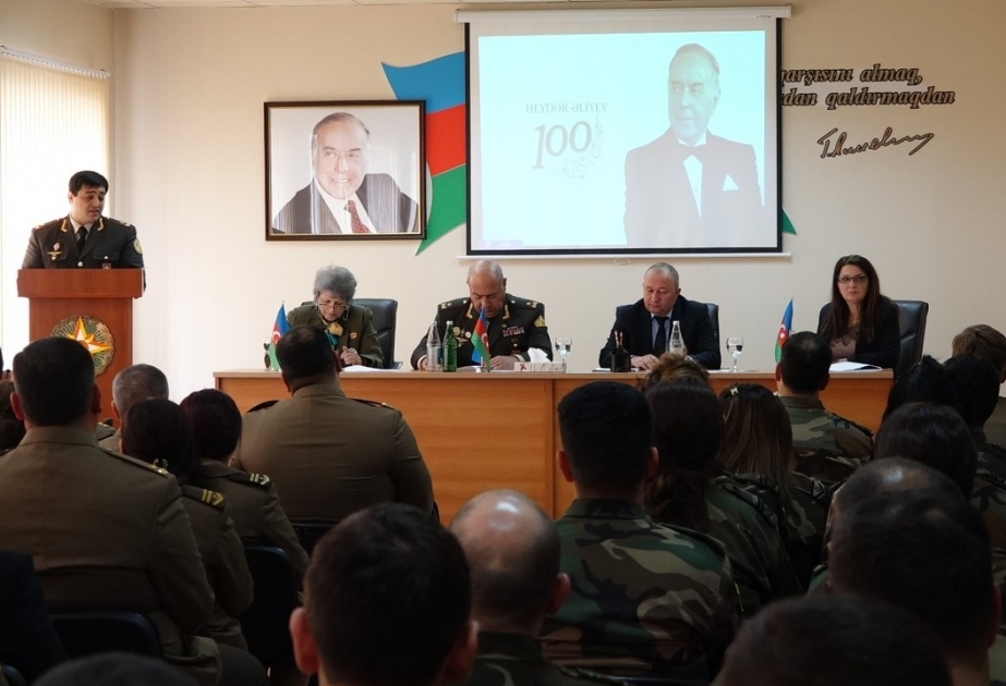 Ulu Öndər Heydər Əliyev gənclərin hərbi vətənpərvərlik ruhunda tərbiyəsinə xüsusi diqqət yetirib
