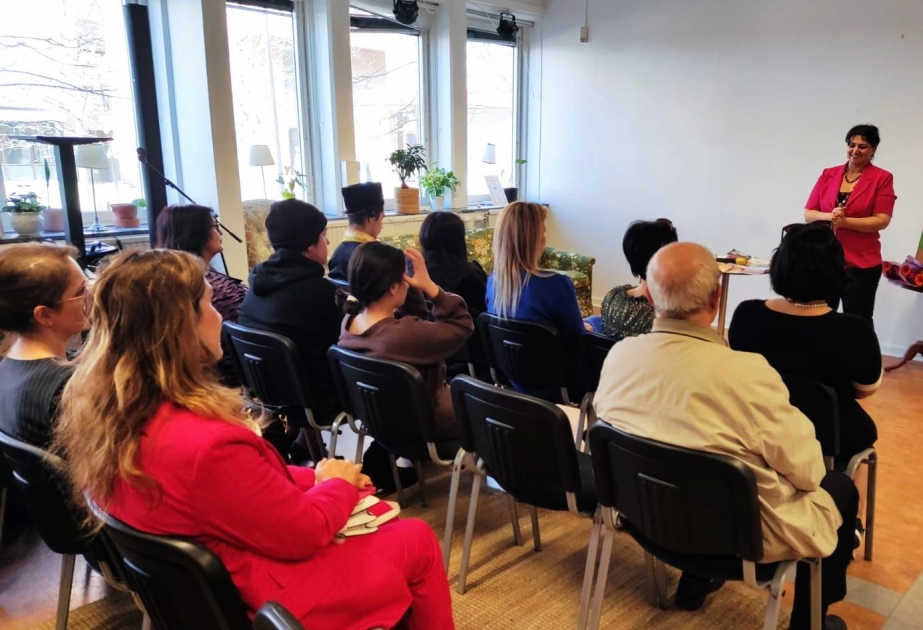 Stokholmda azərbaycanlı yazıçının yerli ictimaiyyətlə görüşü təşkil edilib