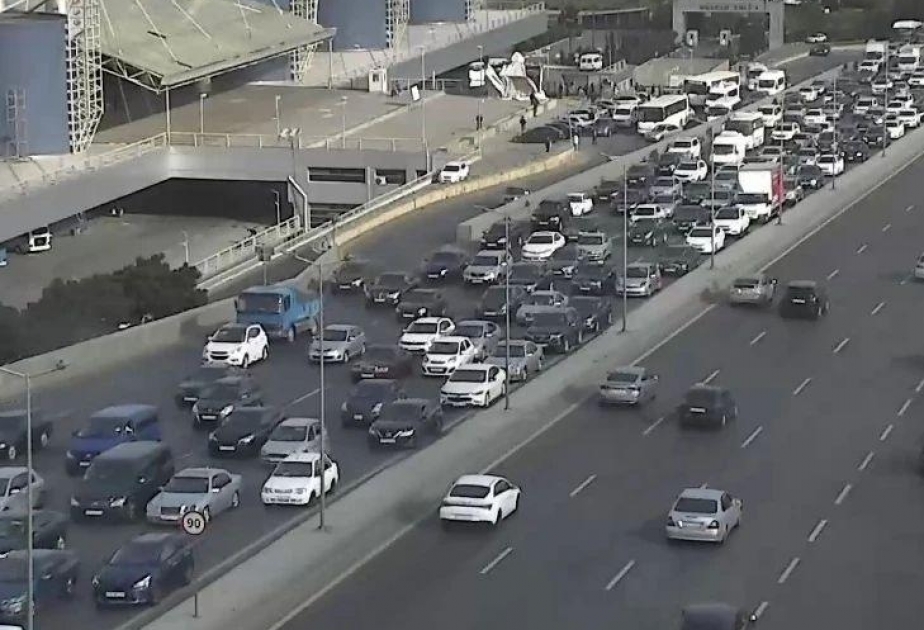 Bakıda hazırda sıxlıq müşahidə edilən yollar