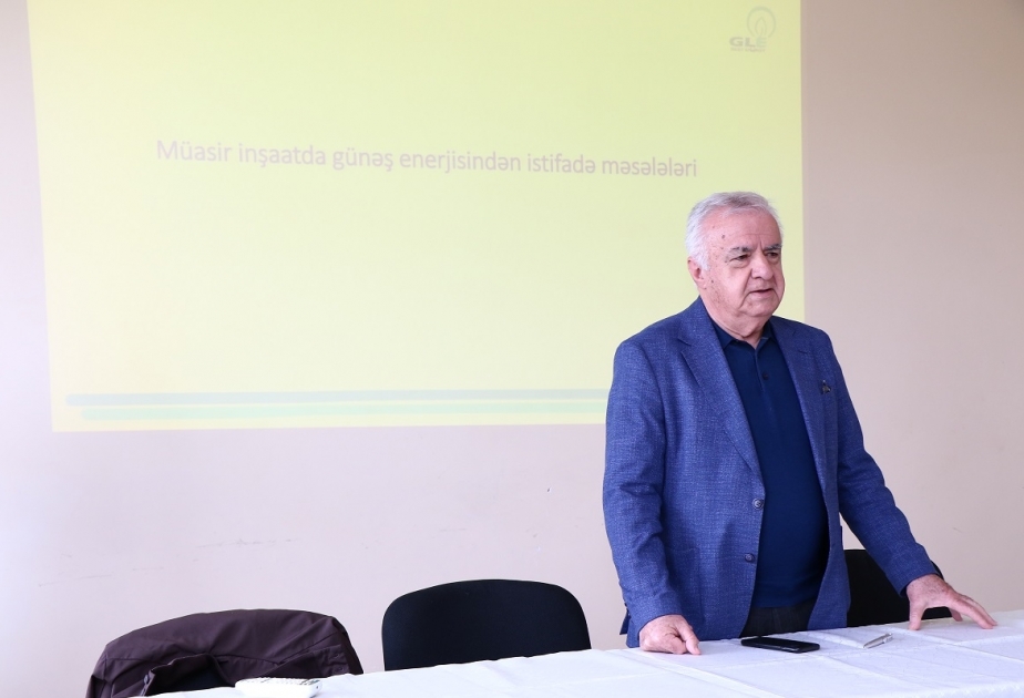 AzMİU-da günəş enerjisindən inşaatda istifadə məsələləri müzakirə olunub
