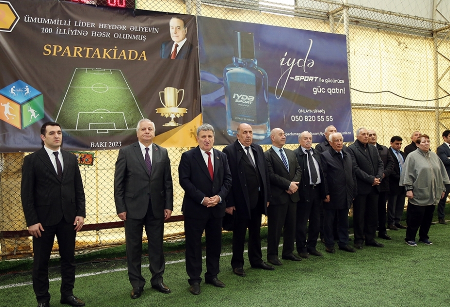 AMEA-da Ulu Öndər Heydər Əliyevin 100 illiyinə həsr edilmiş spartakiadanın açılışı olub