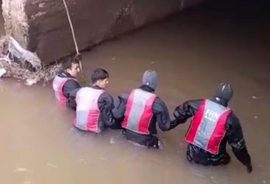 Minik avtomobilinin suya düşməsi nəticəsində batdığı ehtimal olunan şəxsin axtarışları davam etdirilir