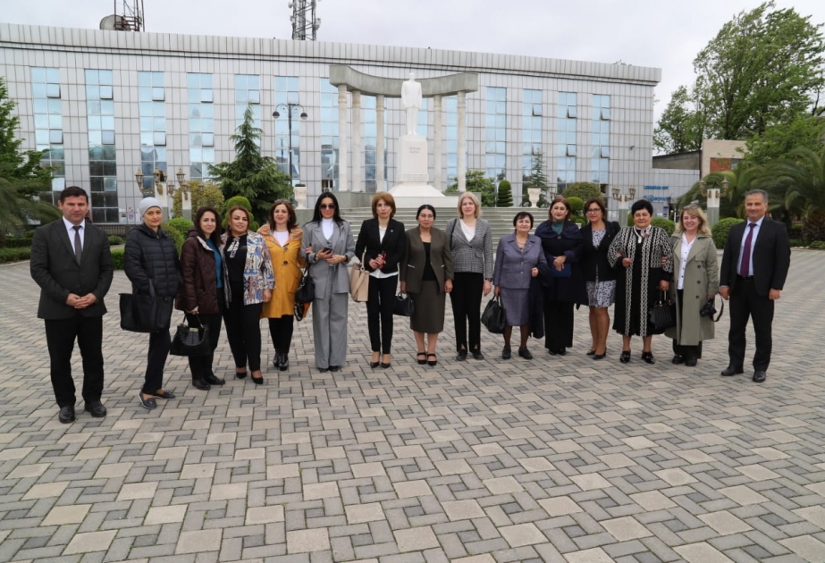 Lənkəranda qadınların rastlaşdıqları hüquqi problemlər haqqında müzakirələr aparılıb