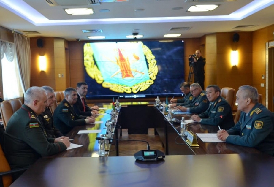 Azerbaijan, Kazakhstan discuss cooperation in military education