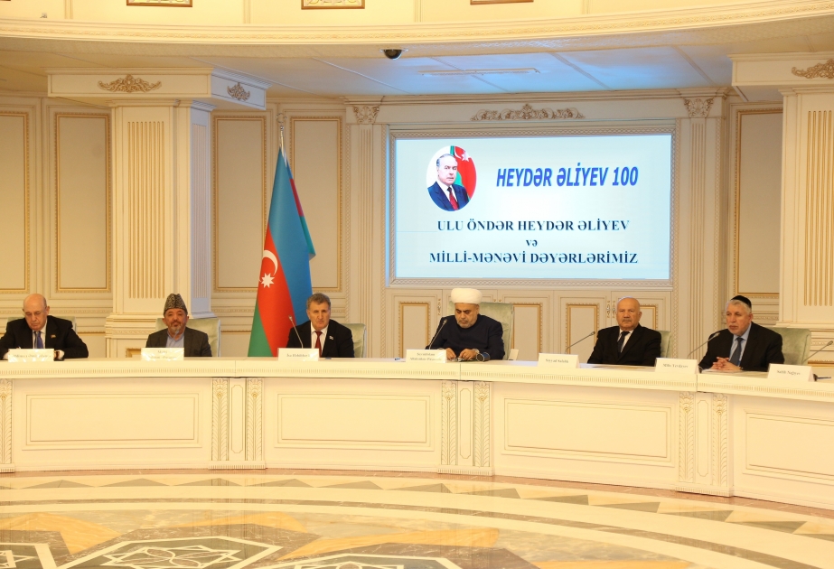 Qafqaz Müsəlmanları İdarəsi Ulu Öndər Heydər Əliyevin 100 illiyinə həsr olunmuş konfrans təşkil edib