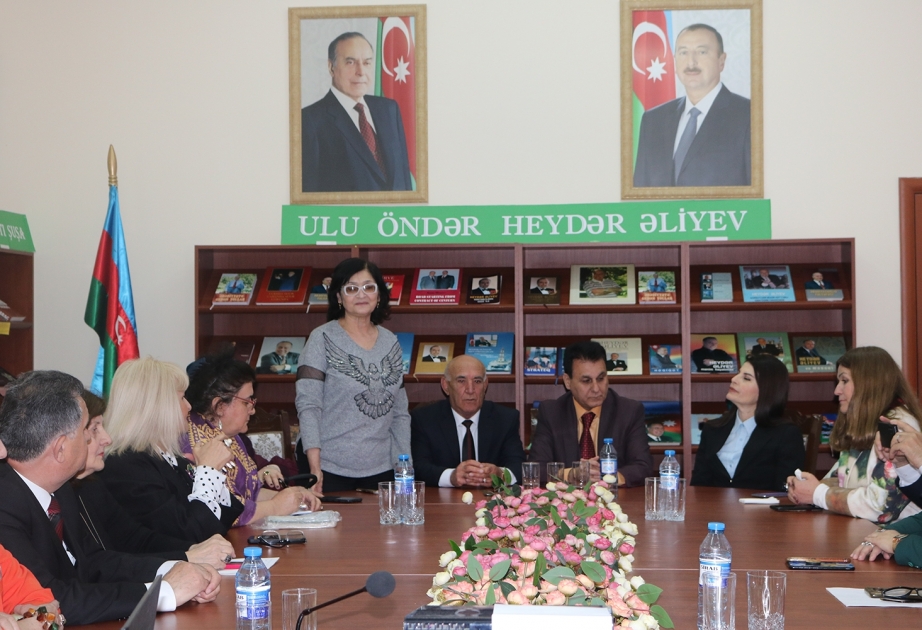 Respublika Gənclər Kitabxanasında Xalq artisti Lütfiyar İmanovun xatirəsi anılıb