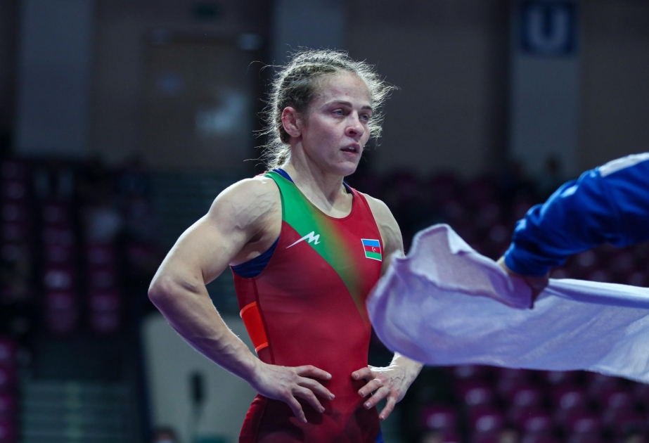 Two Azerbaijani female wrestlers into semifinal of European Championships