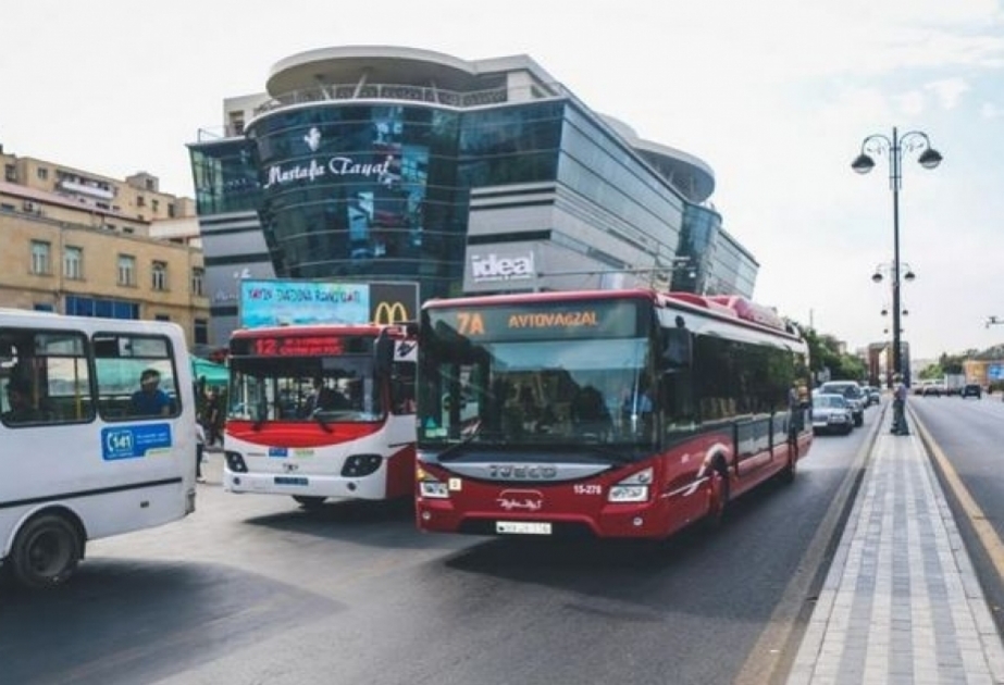 Paytaxtda avtobusların hərəkət intervalında gecikmələr müşahidə edilir