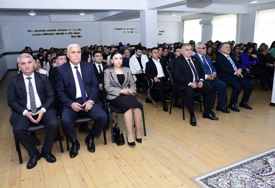 Ulu Öndərin xatirəsinə həsr edilmiş tədbir - Heydər Əliyev uşaqların gözü ilə