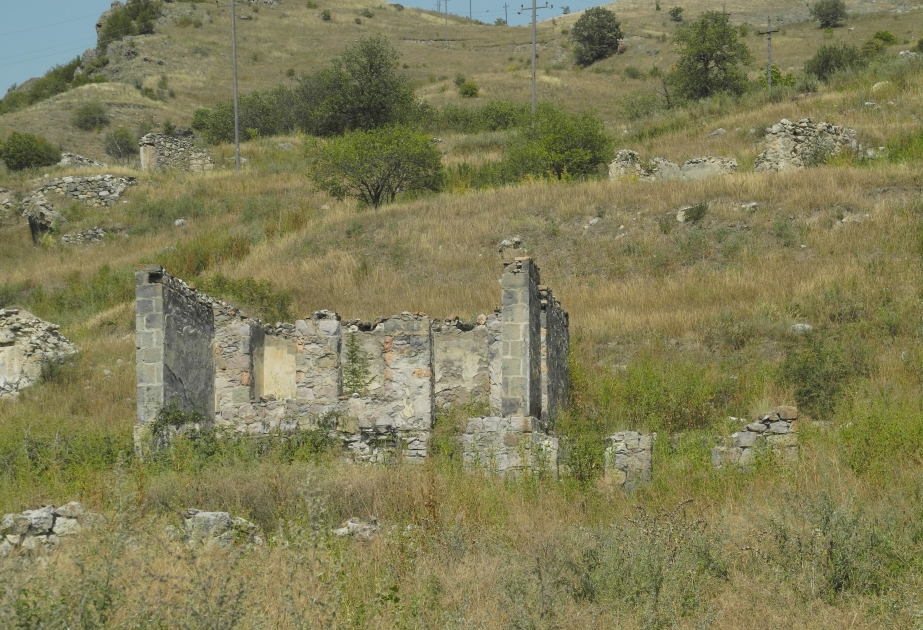 Kəlbəcər rayonunun Qasımlar kəndi  FOTO