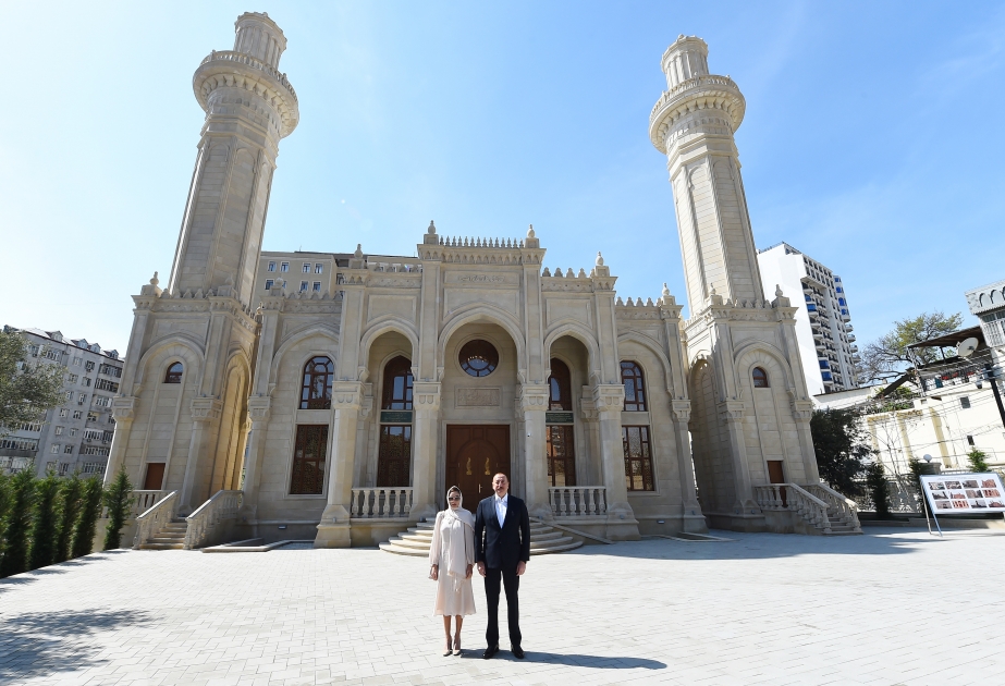 Prezident İlham Əliyev və birinci xanım Mehriban Əliyeva Nərimanov rayonunda “Cümə” məscidinin açılışında iştirak ediblər YENİLƏNİB VİDEO