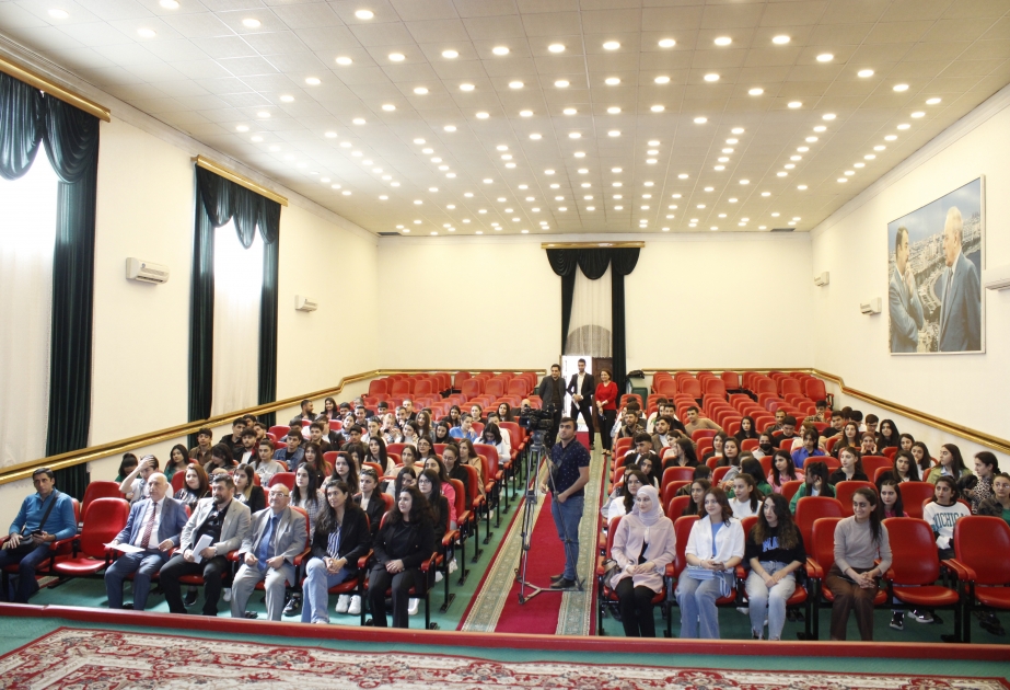 Mingəçevir Dövlət Universitetində “Vətən mənim gözüm ilə” adlı fotomüsabiqə keçirilib