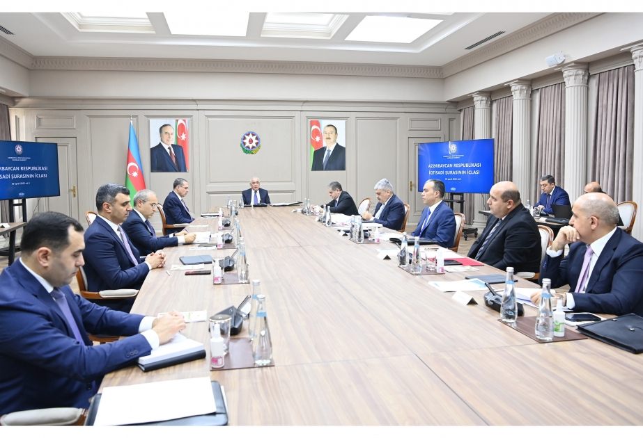 Baş nazir Əli Əsədovun rəhbərliyi ilə İqtisadi Şuranın növbəti iclası keçirilib
