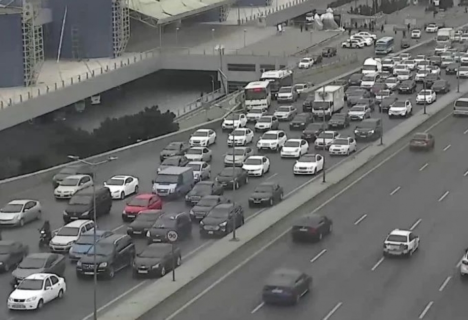 Bakıda hazırda sıxlıq müşahidə edilən yollar