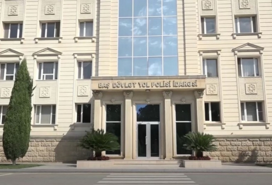DYP: Bölgələrdə yol nişanları yeniləri ilə əvəzlənir