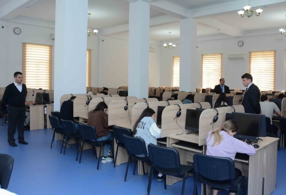 UNEC-də “Dövlət sektorunda audit” mövzusunda təlimlər üzrə imtahan və müsahibə keçirilib