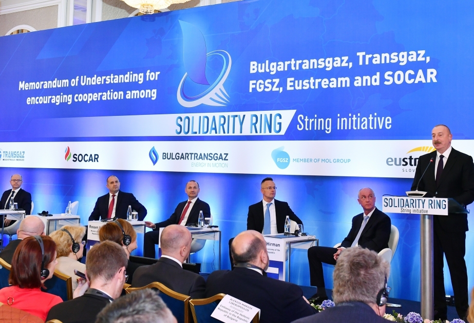 Le président azerbaïdjanais : Nous prévoyons de lancer la fourniture de gaz à la Hongrie et la Slovaquie dès la fin de cette année