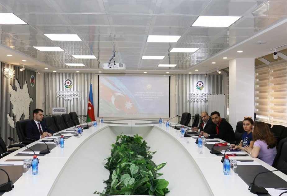 Çay, bal və qənnadı məhsulları istehsal edən şirkət nümayəndələri ilə görüş