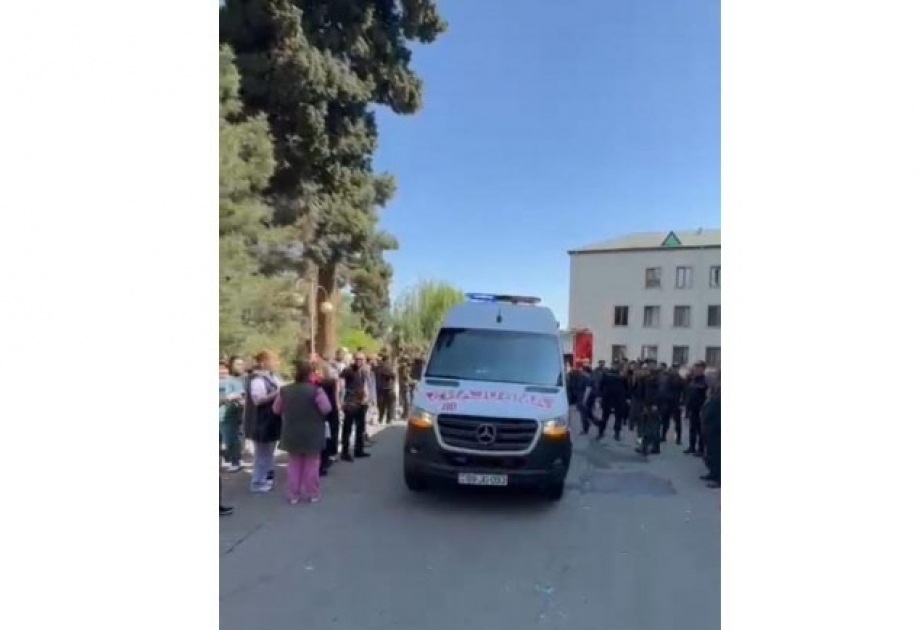 Во время пожара в Гянджинской больнице пострадали 3 сотрудника медучреждения