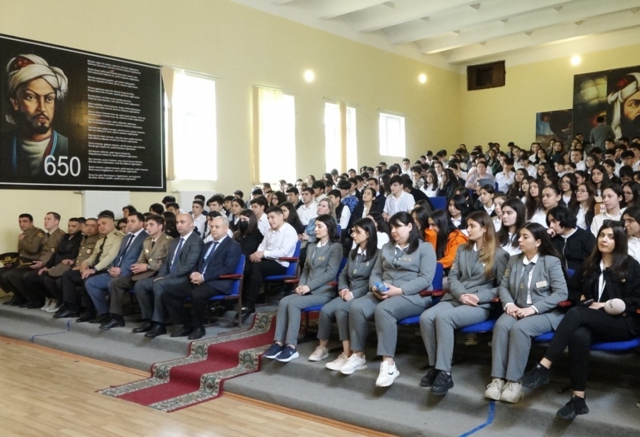 FHN Yasamal rayonundakı 286 nömrəli məktəbdə təlim keçirib