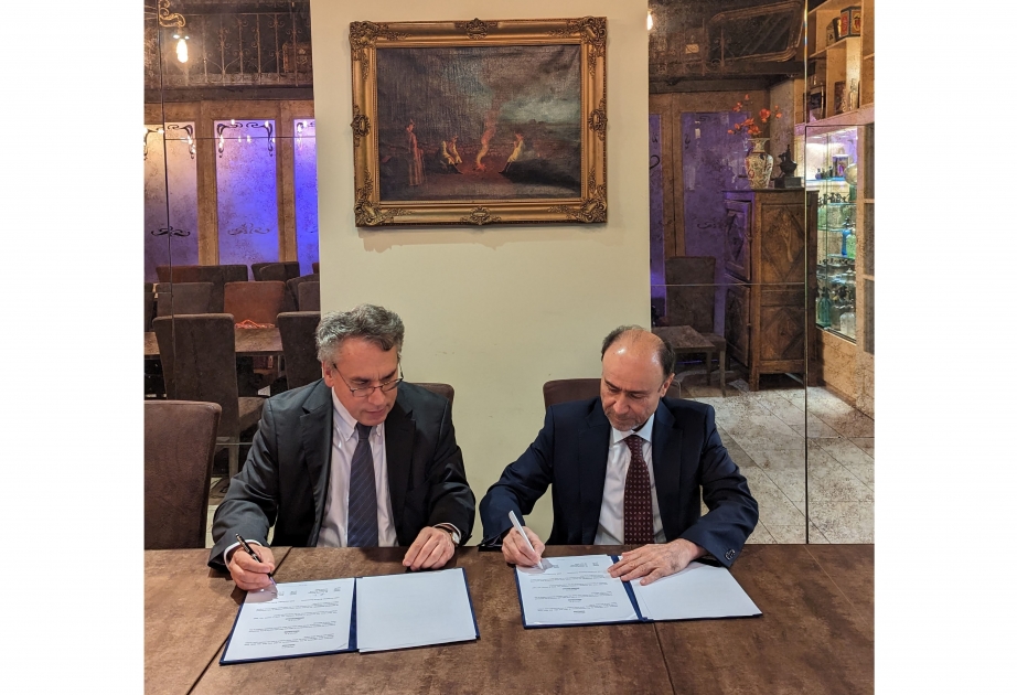 Azerbaiyán y Hungría firman un memorando de cooperación en el ámbito bancario

