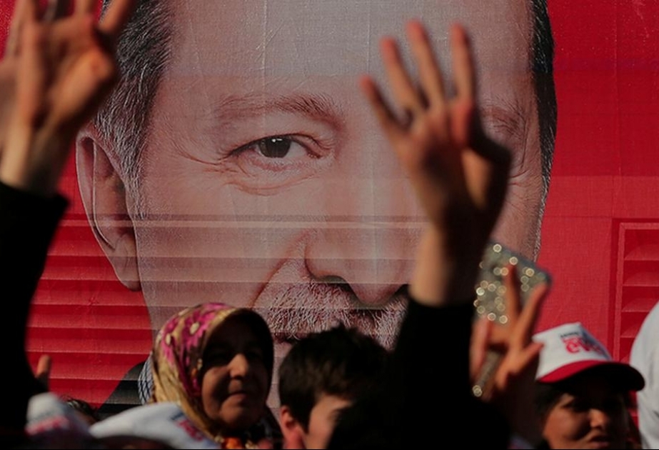 Xaricdə yaşayan Türkiyə vətəndaşları prezident seçkilərində səs verməyə başlayıb