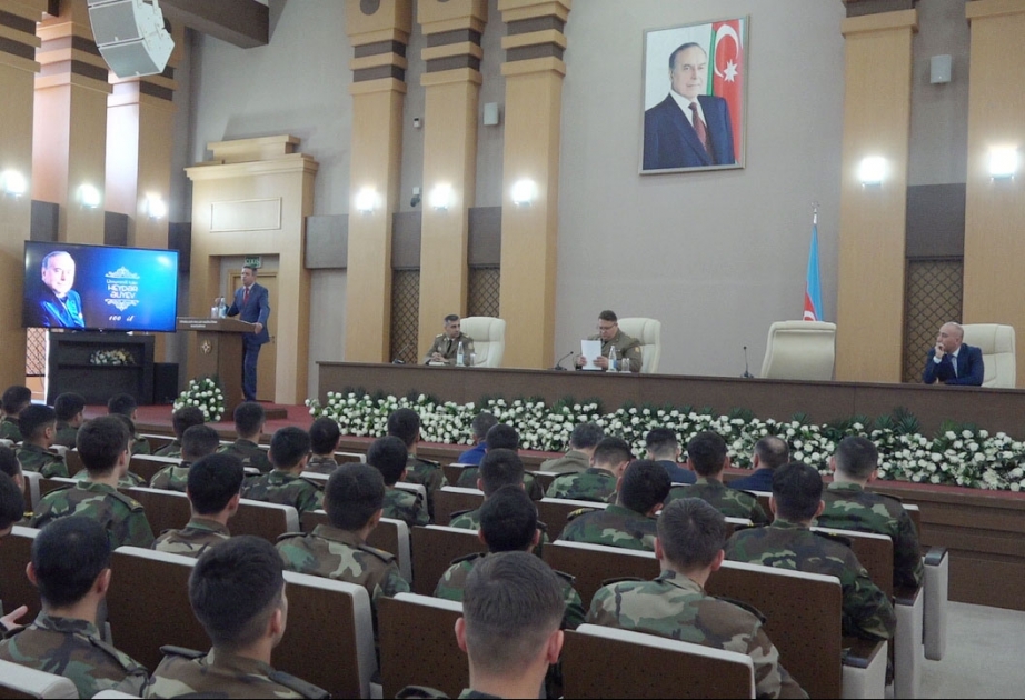 Ulu Öndər Heydər Əliyev İKT sahəsinə hər zaman xüsusi diqqət ayırıb