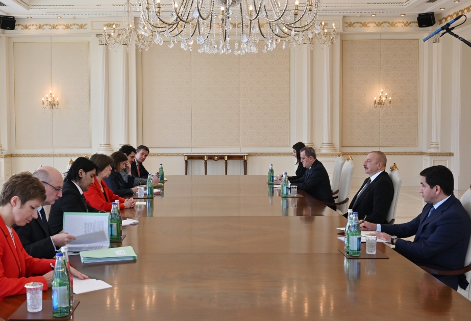 Ilham Aliyev: Il est nécessaire de mener un large échange de vues sur les perspectives des relations azerbaïdjano-françaises