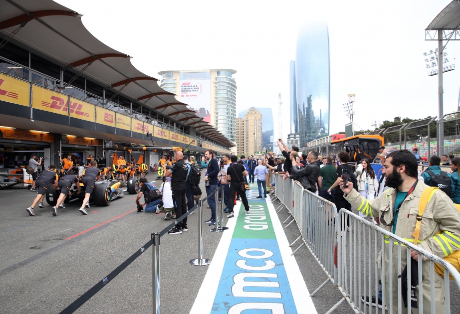 Formula 1 Azərbaycan Qran-Prisi öncəsi Pit zolağında gəzinti təşkil olunub