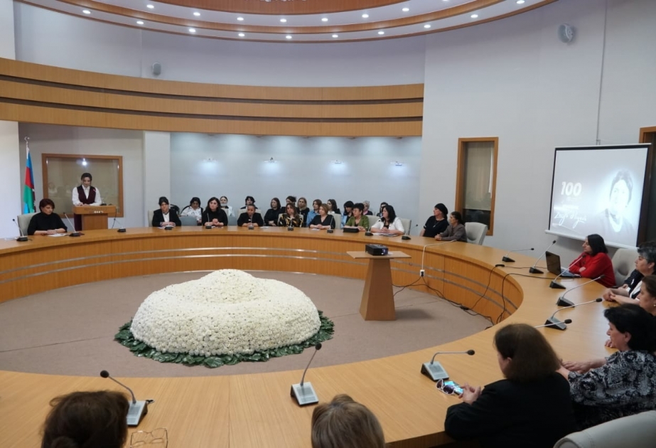 Zərifə Əliyeva yorulmaz fəaliyyəti ilə insanlara daim nur bəxş edib, gözlərə işıq verib