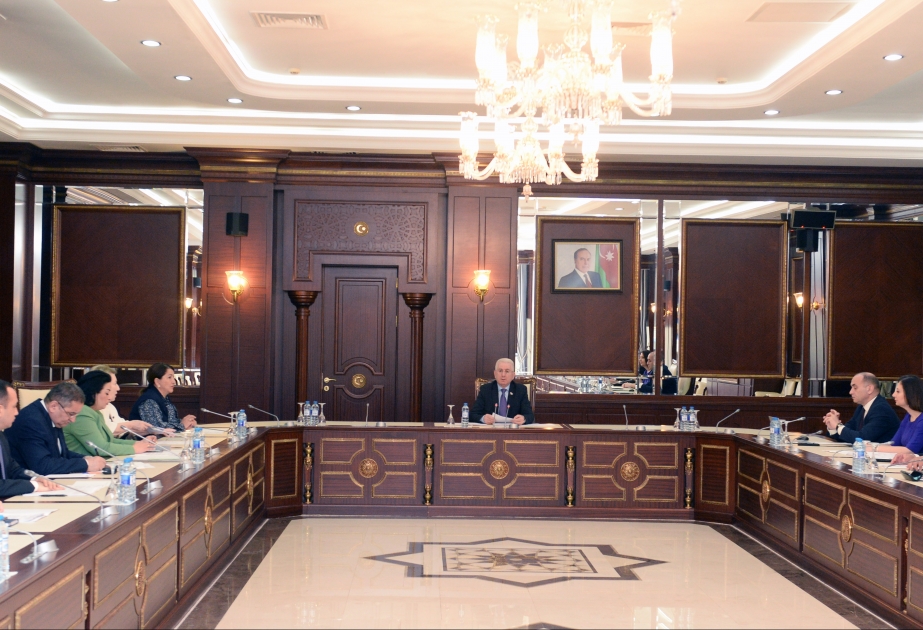 Daha 4 məsələ parlamentin plenar iclasına tövsiyə edilib