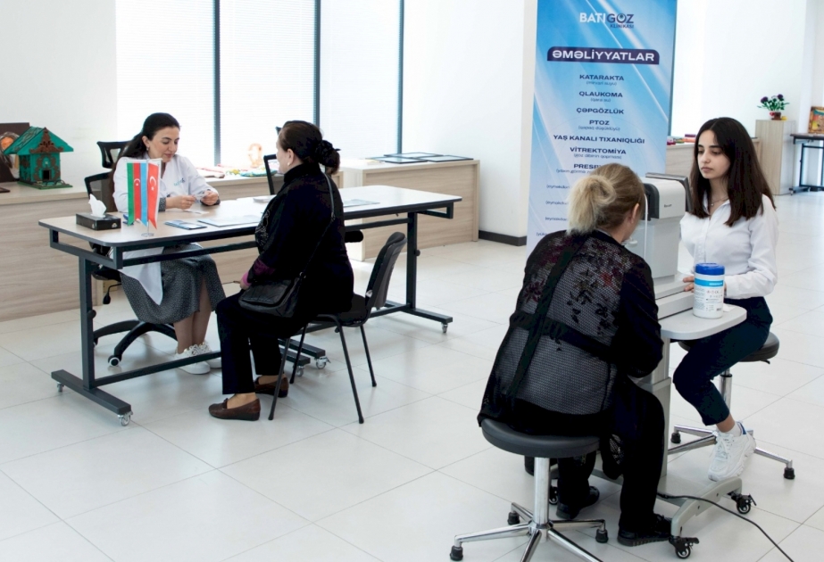 DOST Mərkəzində pulsuz göz müayinəsi aksiyası aparılıb