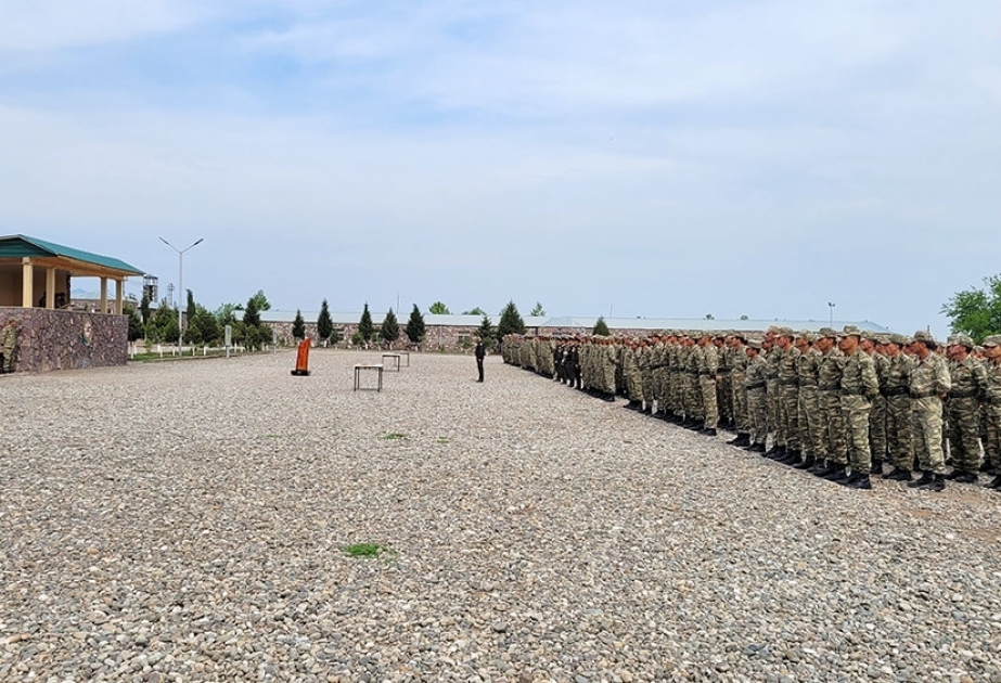 “Komando başlanğıc kursu”nun növbəti buraxılış mərasimi olub