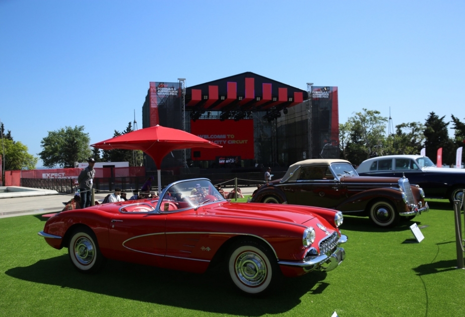 La Fédération azerbaïdjanaise de l’automobile organise une exposition des voitures anciennes