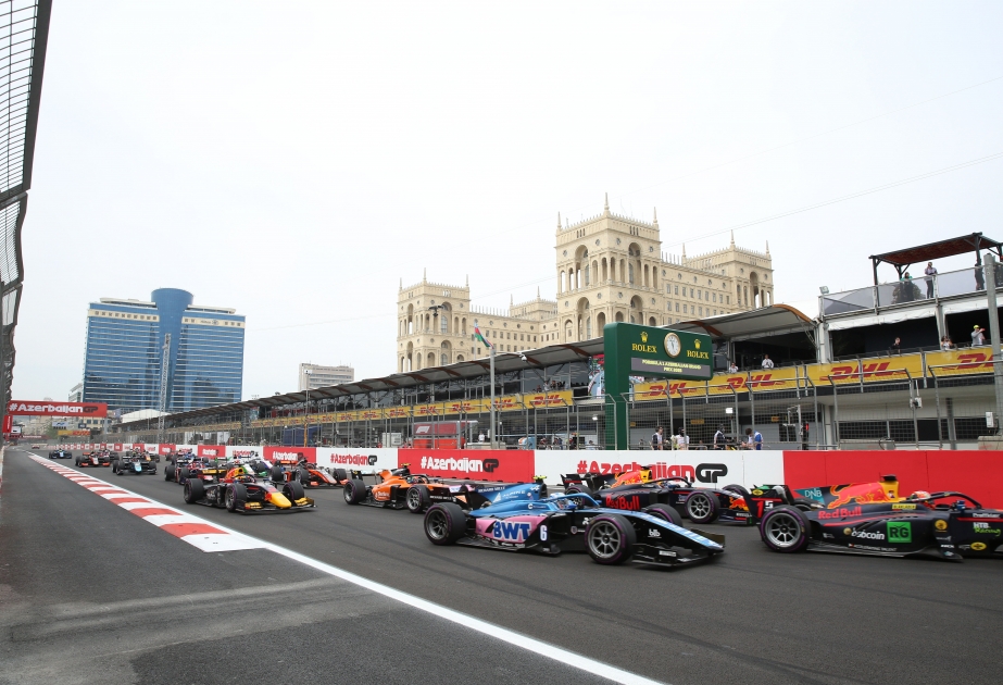Bakıda Formula 2 üzrə əsas sprint yarışına start verilib
