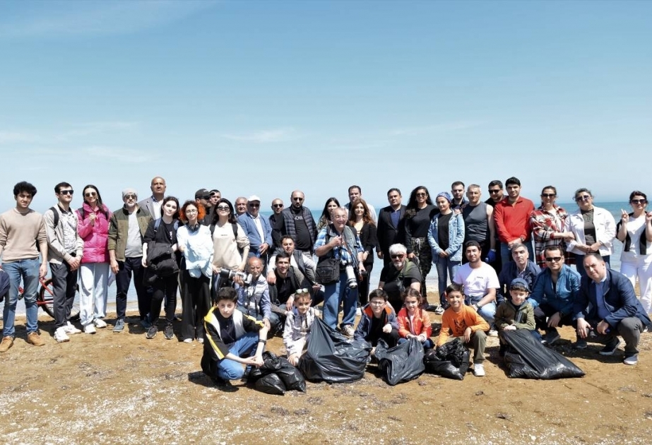 Xəzər dənizinin sahil zolağı məişət tullantılarından təmizlənib - Aksiya