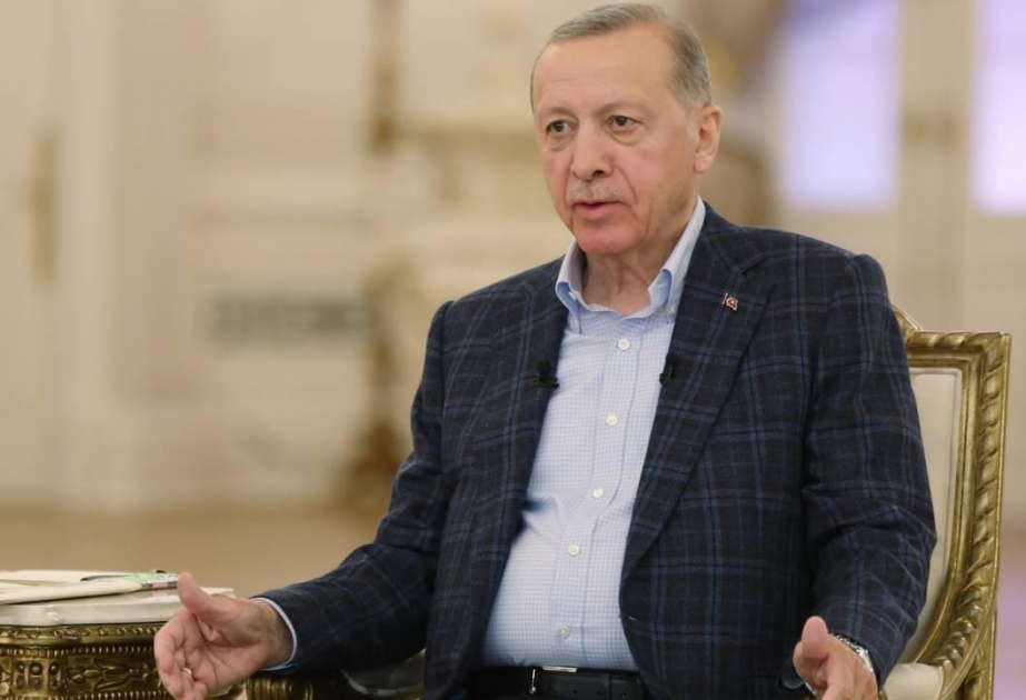 Rəcəb Tayyib Ərdoğan: Azərbaycan Türkiyədəki zəlzələ bölgəsində vacib layihələr həyata keçirmək istəyir