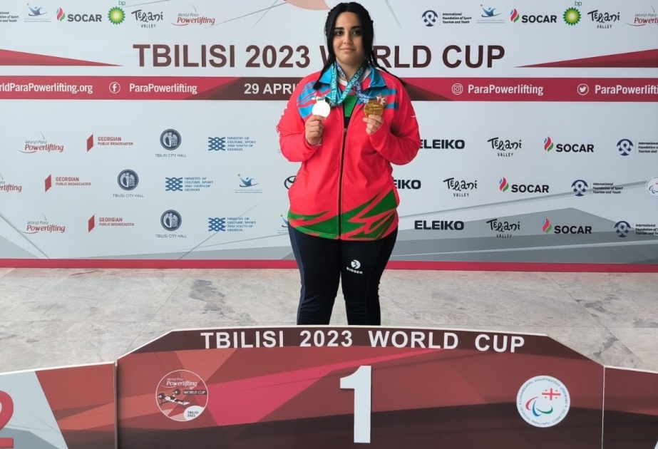 Levantadora de pesas azerbaiyana rompe el récord europeo en el Mundial de Tiflis
