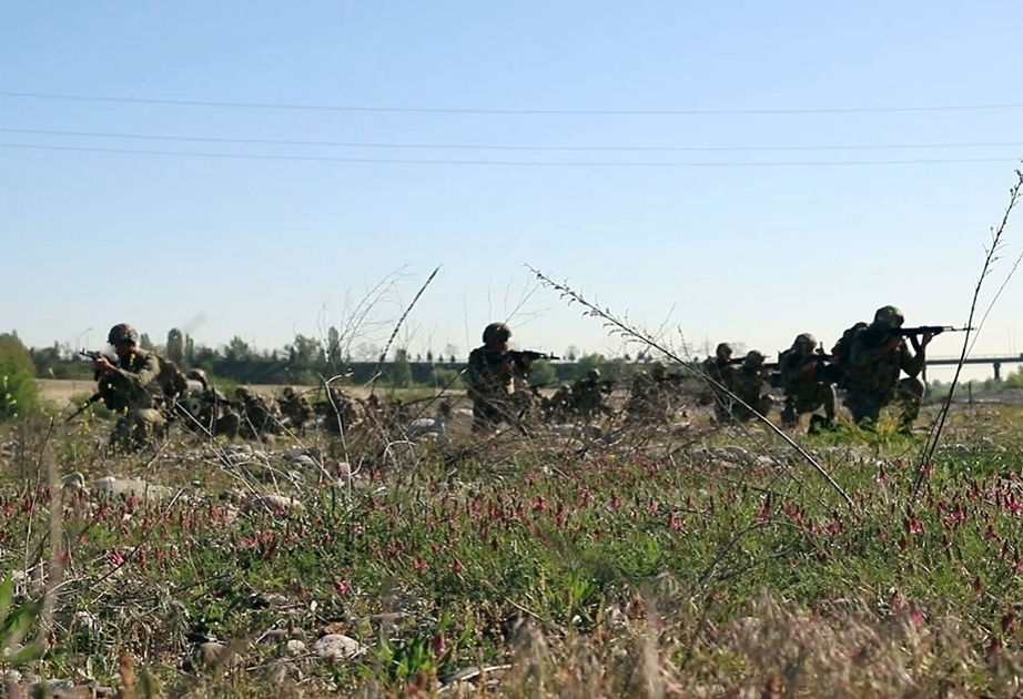 Training session for reservists ends
