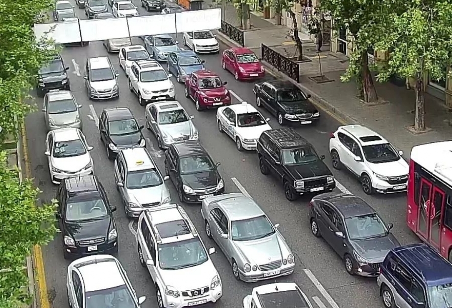 Bakıda hazırda sıxlıq müşahidə edilən yollar
