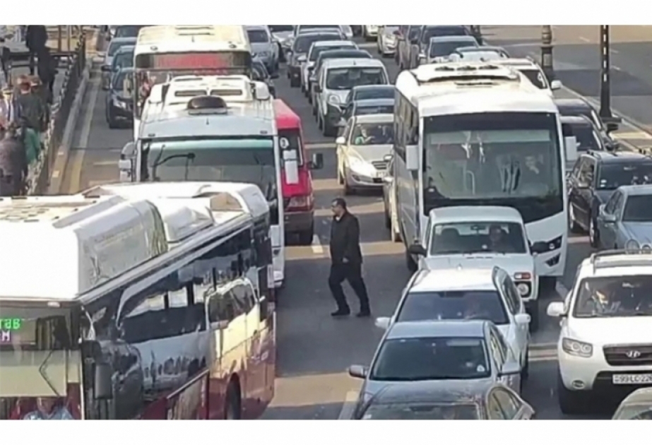 Paytaxtda 47 marşrut xətti üzrə avtobusların hərəkət intervalında gecikmələr var
