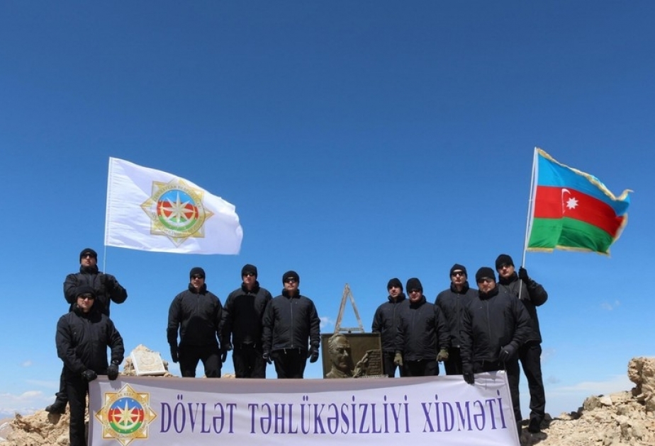 DTX əməkdaşları “Heydər zirvəsi”nə yürüş təşkil ediblər