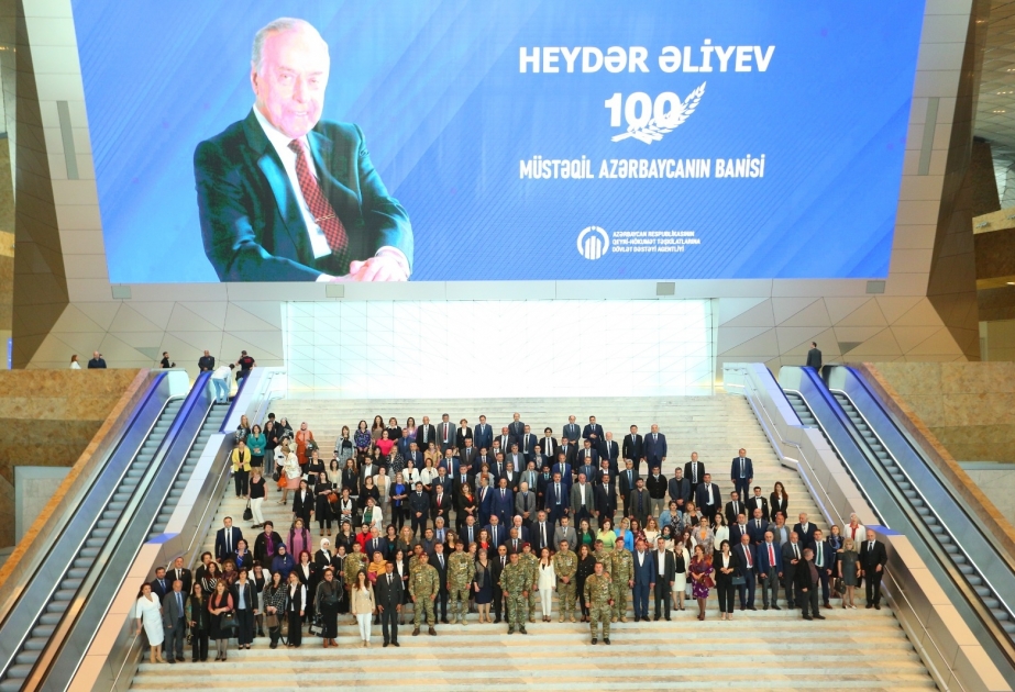 Bakıda “Müstəqil Azərbaycanın Banisi” adlı konfrans təşkil edilib