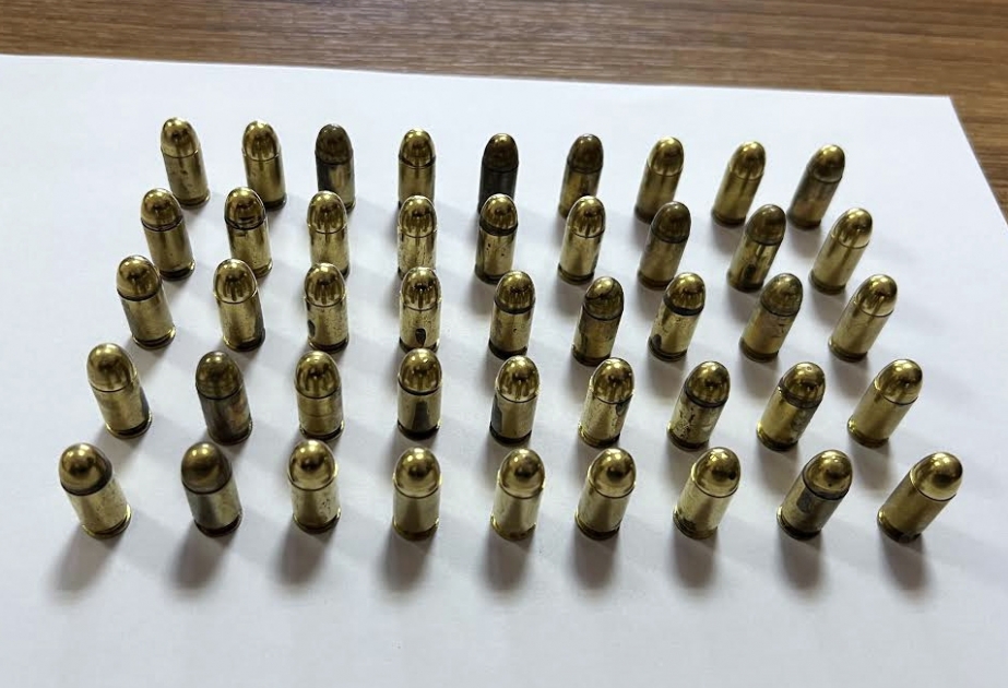 Gömrük postunun əməkdaşları 45 ədəd patron aşkarlayıblar